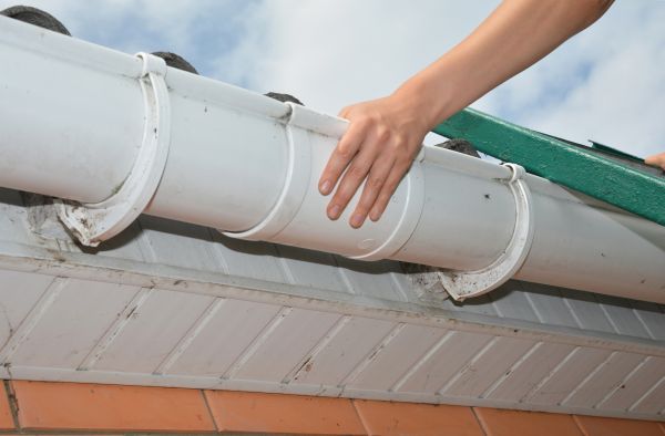 Gutter Reattachment in Coeur D Alene